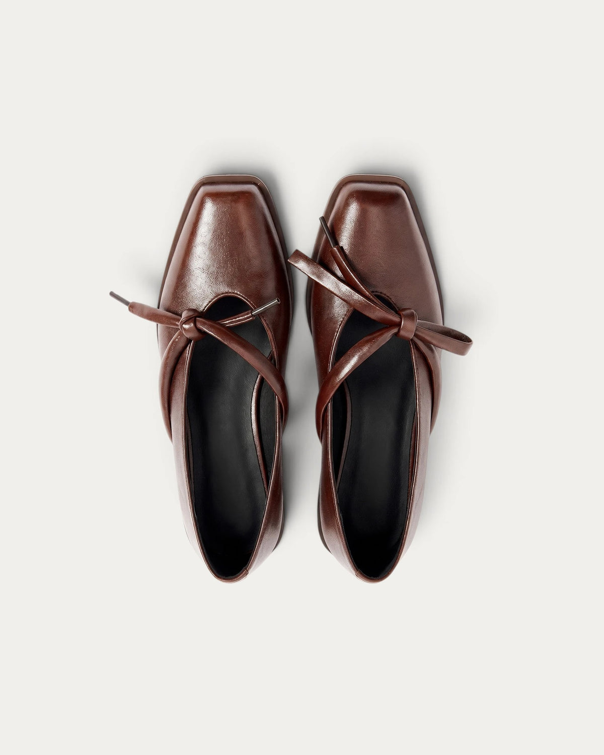 Bow Strap Flat