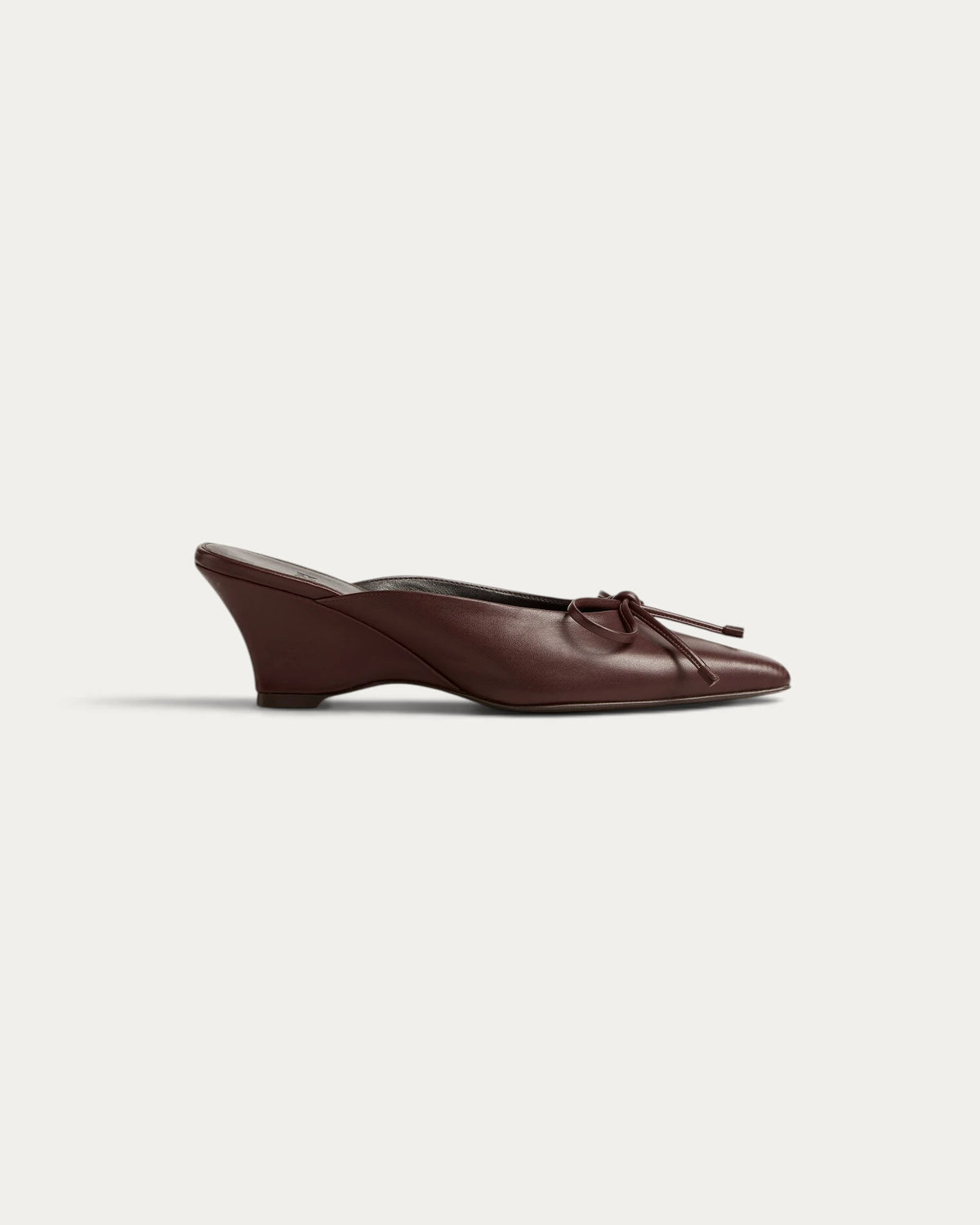 Bow Backless Flat