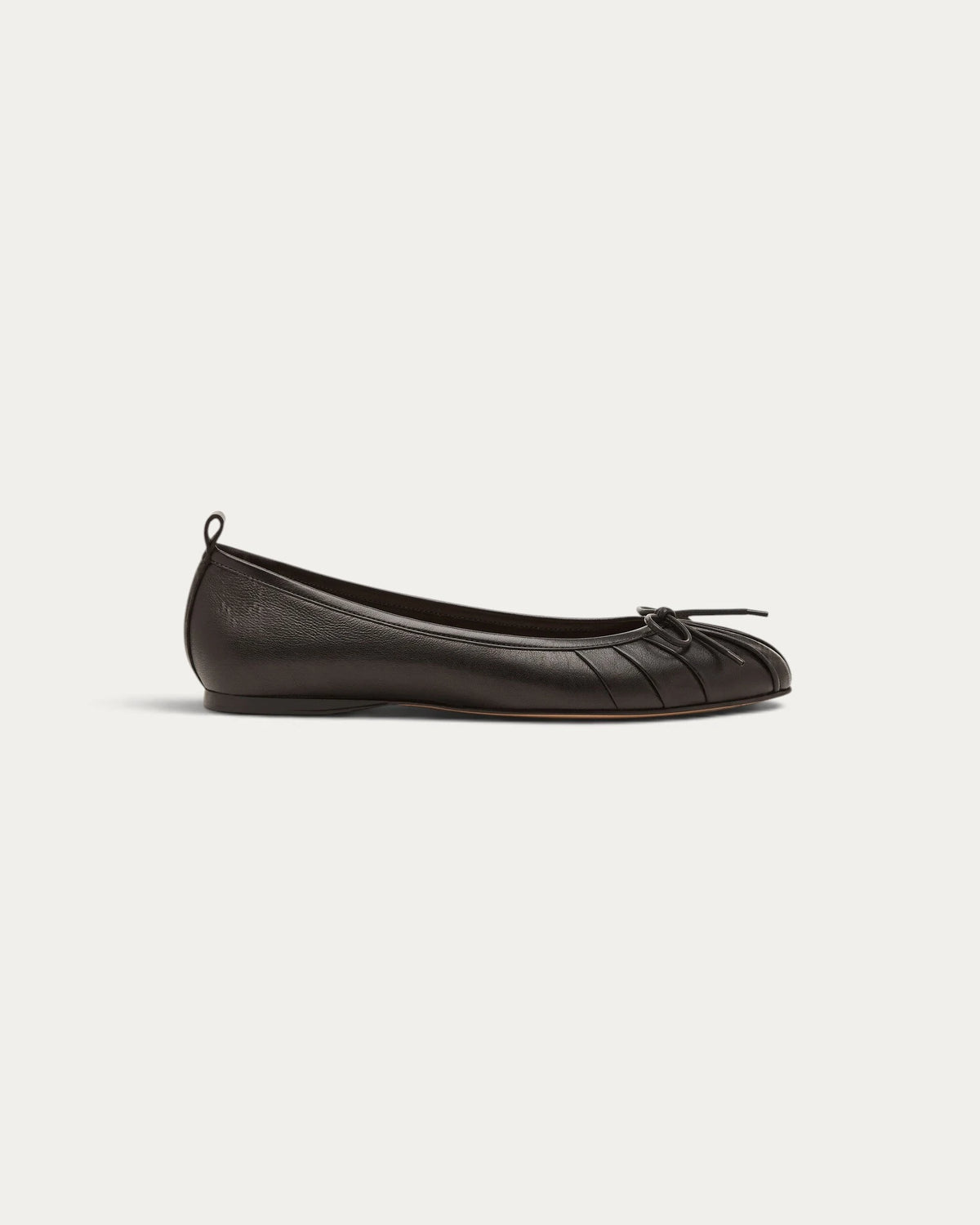 Pleated Bow Flat